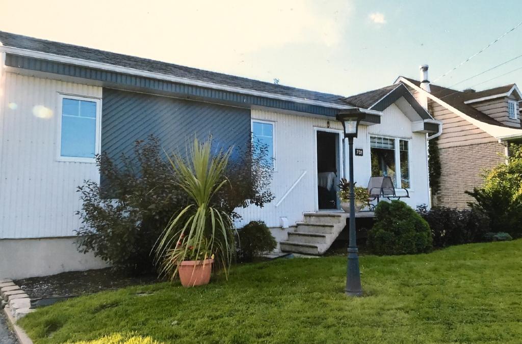 Champ Soleil Bed & Breakfast Metabetchouan-Lac-a-la-Croix Exterior photo
